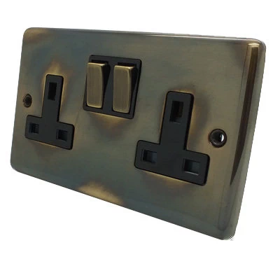 Timeless Aged Switched Plug Socket