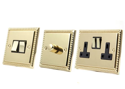 Rope Edge Polished Brass Shaver Socket